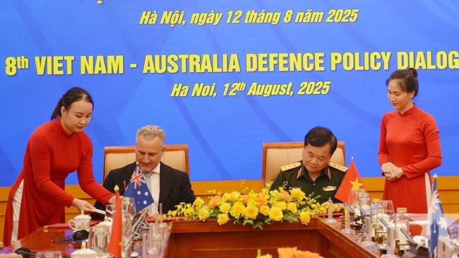 Vietnam and Australia ink three-year defence cooperation plan